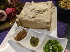 -95号酱骨·一块豆腐(展春园西路店)