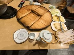 -万里闯关东铁锅炖菜馆(高新旗舰店)