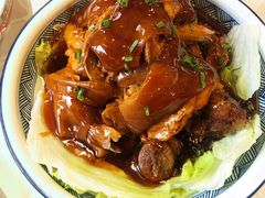 脆皮肘子-新侨小馆(东直门北小街店)
