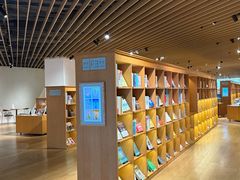店内环境-新华文创·光的空间