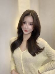 -MODEL'S HAIR