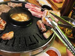 -江南猪肉商会无限续吃(弘大店)