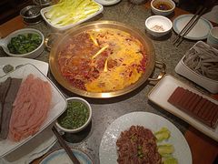 -小天鹅火锅·一线江景洪鼎旗舰店(洪崖洞店)