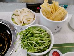 -九玺炉旋转小火锅(柠溪路店)