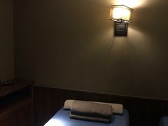 -臻江南影院式足道(雅安店)