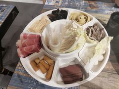 -鸡遇虾煲干锅火锅(小寨金莎店)