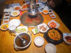 -唯成•韩国炭火烤肉 유성고기