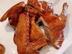 脆皮烧乳鸽-御宝轩(益丰·外滩源店)