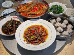 -陈大锅·岳阳鱼馆·地道岳阳菜(美食街店)