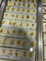 -周大福CHOW TAI FOOK(浦东八佰伴店)