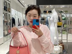 -枫叶小镇奥特莱斯