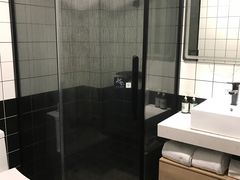 -速8酒店(成都大学十陵地铁站店)