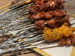 -街角等你.大连海鲜烧烤.经典铁板海鲜串(西安路店)