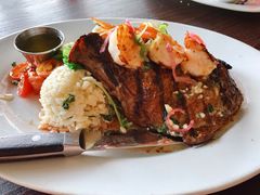 Ribeye&nbsp;and&nbsp;Prawns-Fish Hopper