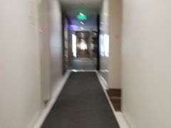 -卡罗酒店(东门晒布地铁站店)