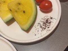 -黑金·寻焰自助百汇·烤肉·火锅(中街店)