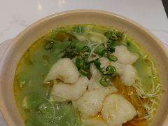 -渝是乎酸菜鱼·川渝小炒(新世界百货望京店)