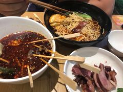 -蓉李记成都名小吃(武汉菱角湖万达店)