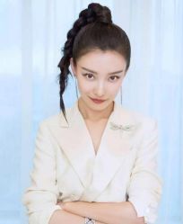 -变画·发型STUDIO