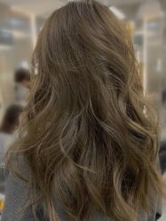 -诗悦发型烫染SALON