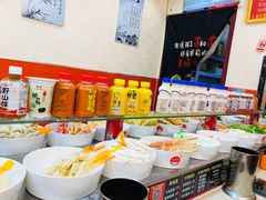 -烫煮风旋转涮吧自助小火锅(洪楼大润发店)