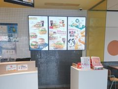 -麦当劳(南汇车市店)