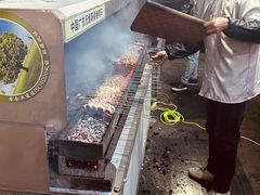 -烤肉小伙烤肉店