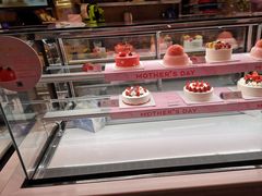 面包甜点陈列柜-巴黎贝甜(大宁国际商业广场店)