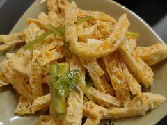 -亮亮面馆(经六路店)