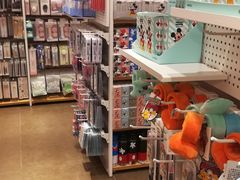 -名创优品(北京新中关购物中心地铁层店)