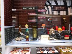 -泡泡玛特POPMART(杭州乐堤港店)