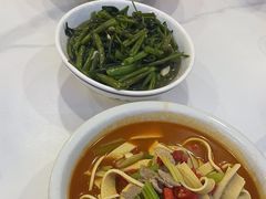 -独一佳老胡湘菜馆(矿山路店)