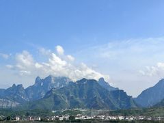 -张家界荷花国际机场