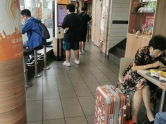 -麦当劳(虹梅路地铁站店)
