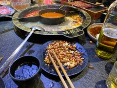 -味舵主重庆火锅(邓尉路店)