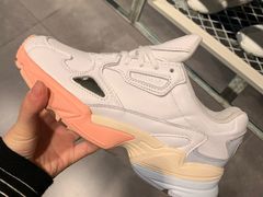 -adidas(印象城购物中心店)