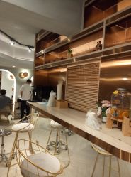 -苏豪路易士·嘉玛发廊