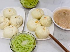酱肉包-李与白包子铺(桐梓林店)