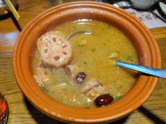 -黄泥岗·地道湖北菜(奥特莱斯店)