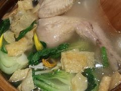 -刀小蛮半只鸡过桥米线(家乐福四元桥店)