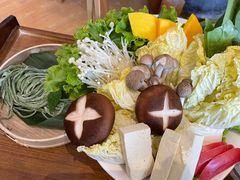 -罗勒家·养生火锅· Bistro(大望路店)
