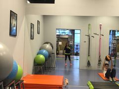 -VLines耀能运动Space&Flow(国贸店)