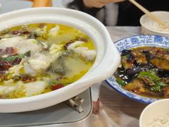 -江城燕子大排档(江汉路步行街店)