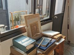-邊城書店