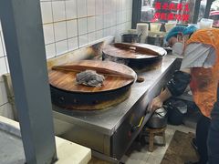 -黄阿姨锅贴大王(万航渡路店)