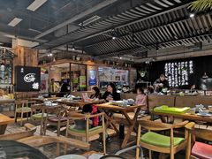 -洪氏嗨捞·广东猪肚鸡·椰子鸡火锅(西咸万象城店)