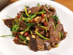 凉拌牛腱肉-老板很二(吉大店)