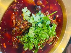 -川流不息·地道川菜·小龙虾(松东路店)