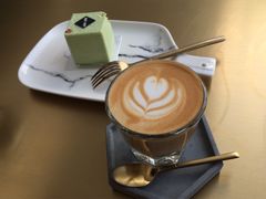 -UNI UNI(环亚凯瑟琳店)