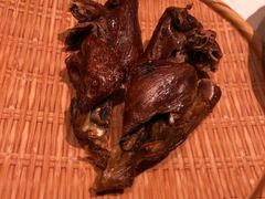 黄泥烧鸽子-燕郊烧鸽子(酷车小镇店)